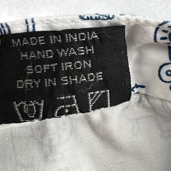 Rikidoos Printed Pattern Wooden Buttons Long Sleeve Button up Shirt Size 7 8 YRS - Picture 4 of 6